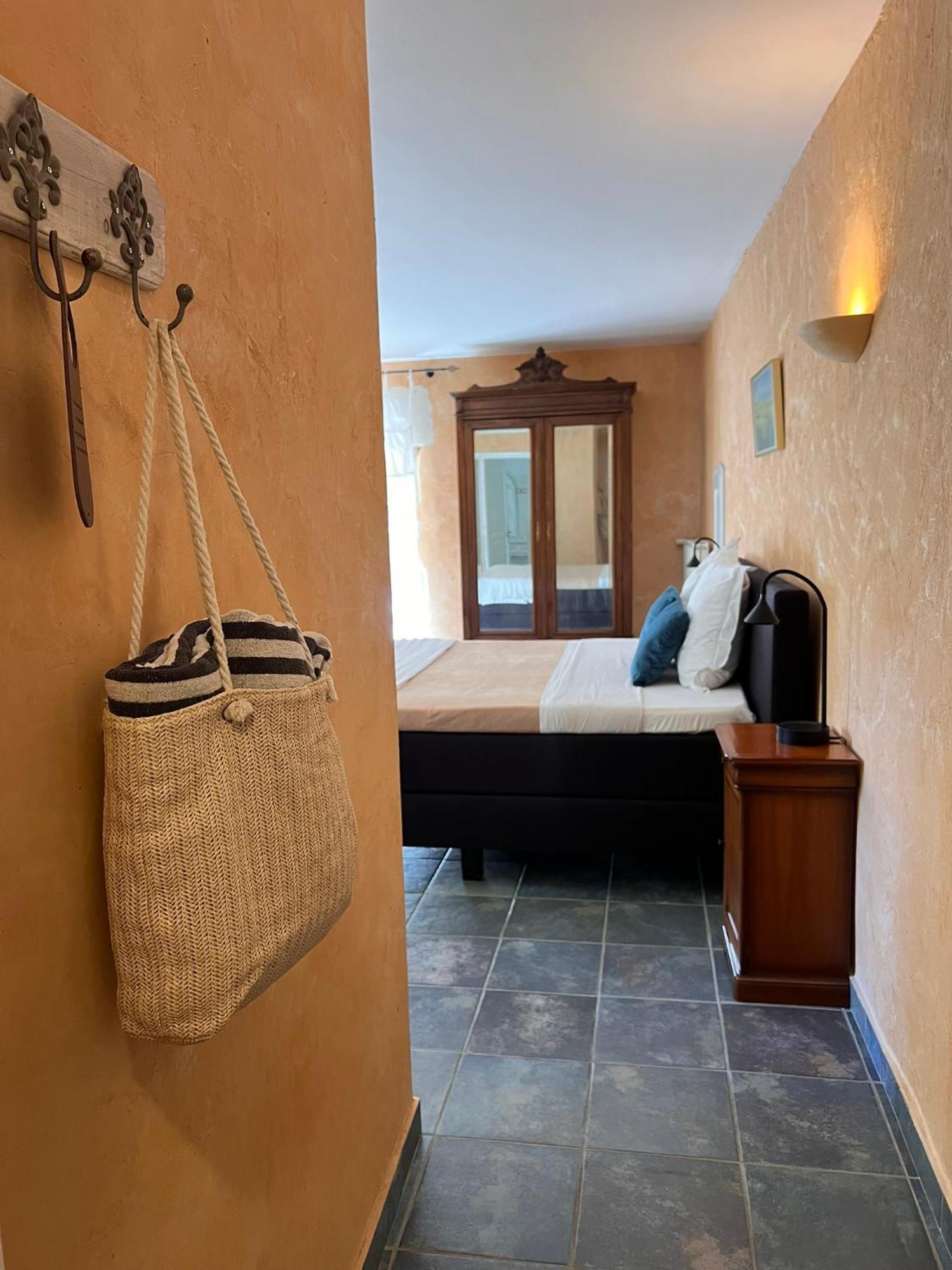 Bed and breakfast Le Moulin de Montségur Chambre photo